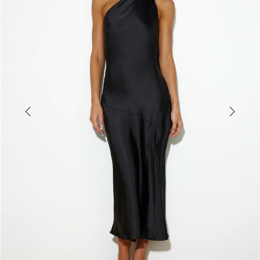 Elegant Black Satin Dress with Slit